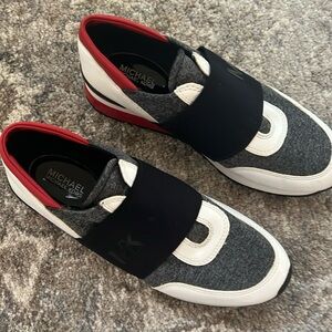 Michael Kors size 7 sneaker